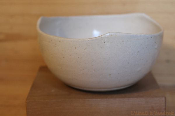 bol découpé blanc gris