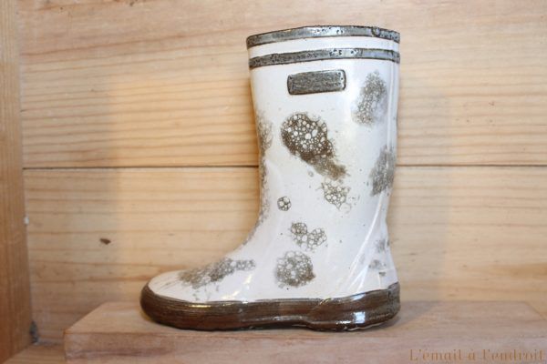 Botte en céramique beige gris