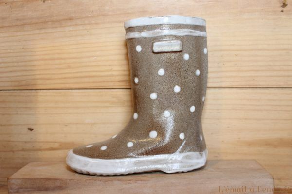 Jolie botte en céramique beige gris mouchetée