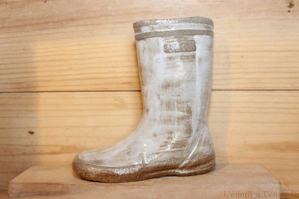 Botte en céramique beige et blanche