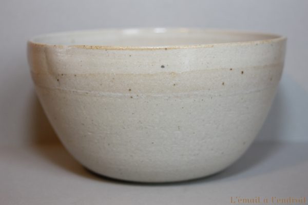plat en grès gris beige