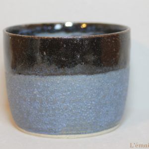 tasse bleu noir