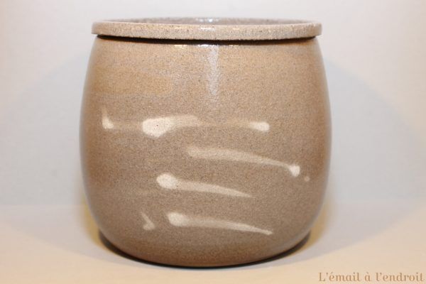 pot en grès gris beige