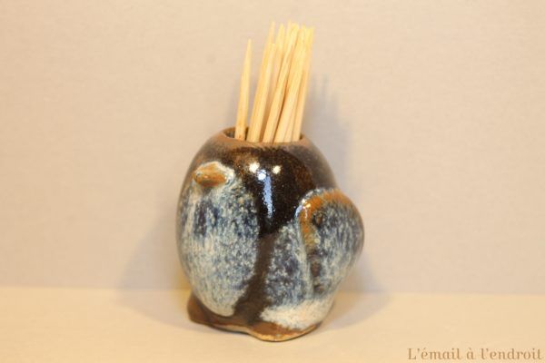 pingouin bleu blanc marron