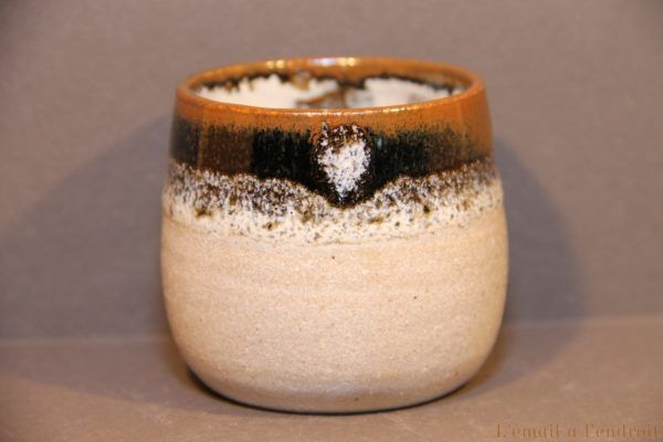 tasse marron sable