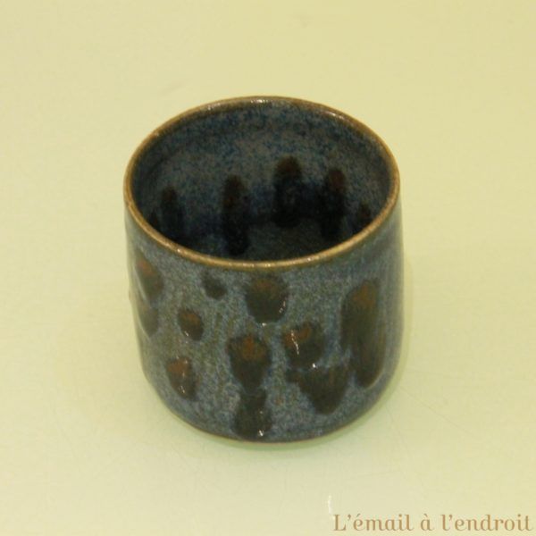 tasse bleu marron
